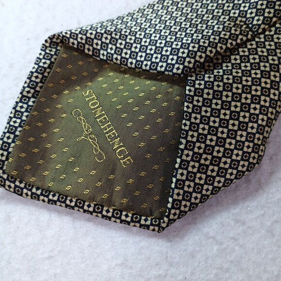Stonehenge Gold Diamond Geometric Pattern Silk Tie Handmade - Picture 4 of 10